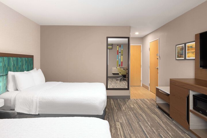 Room 48 of 75