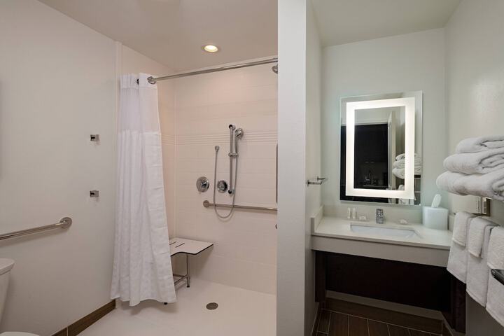 Room 14 of 35