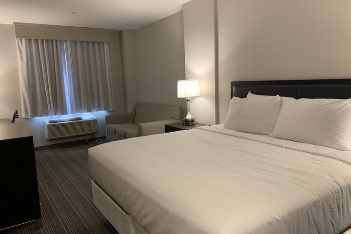 Room 15 of 21