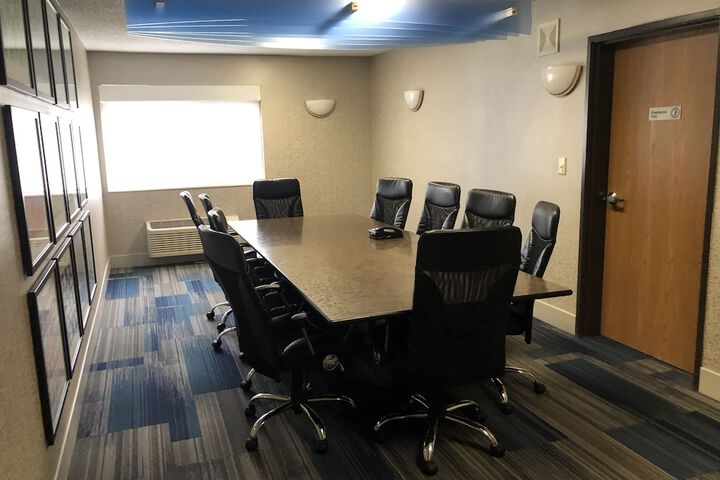 Holiday Inn Express Mt. Vernon by IHG