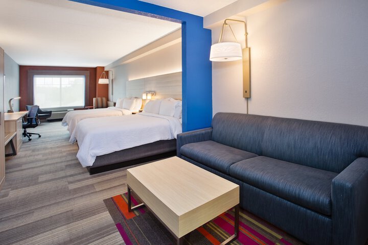 Room 30 of 44
