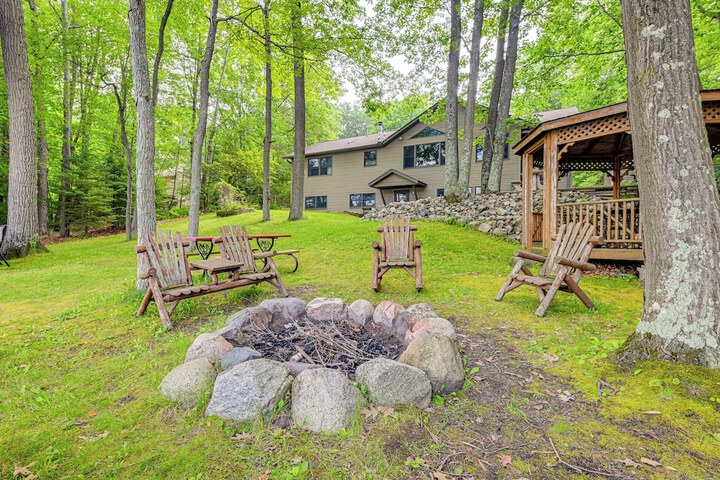 Lakefront Home w / Private Beach in Rhinelander!