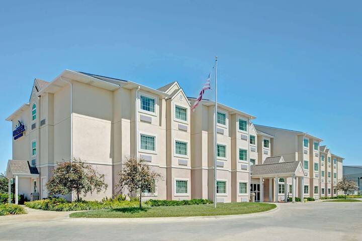 Hotel 3 of 54