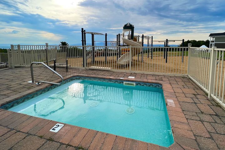 Steele Hill Resorts