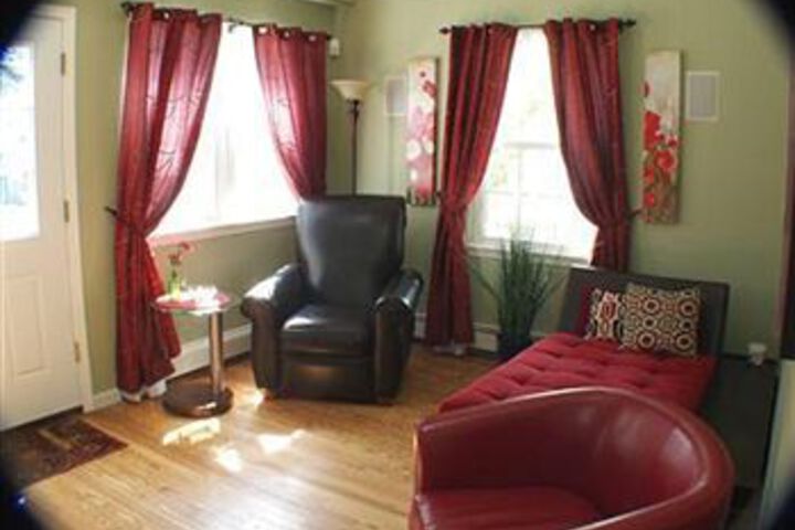The Rochester Carriage House Bed & Breakfast