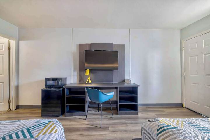Room 13 of 29