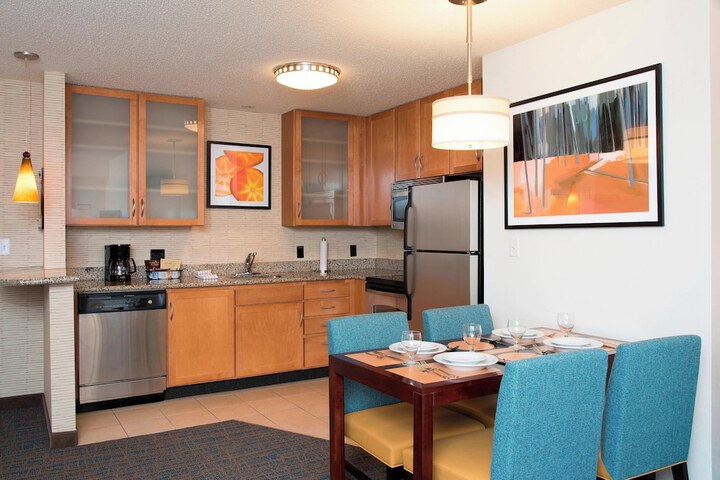 Residence Inn by Marriott Toledo Maumee