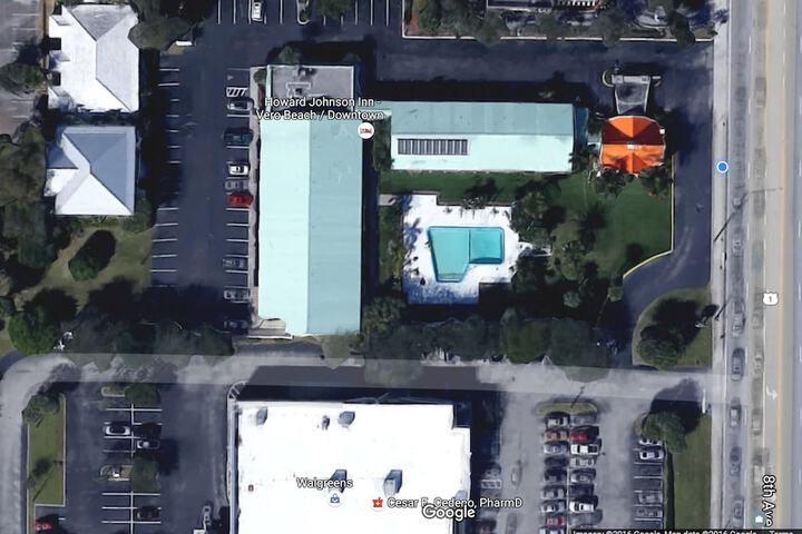 Howard Johnson by Wyndham Vero Beach / Downtown