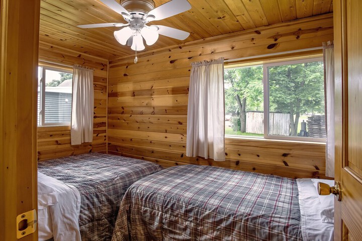 Big River Escape Riverside Cabins