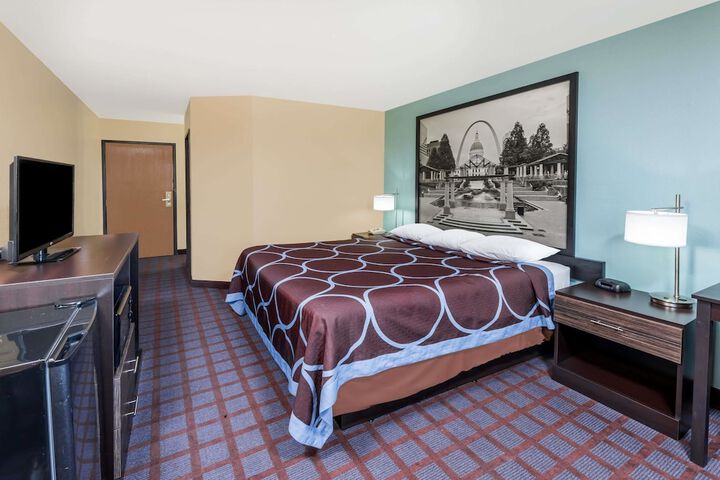 Room 5 of 15
