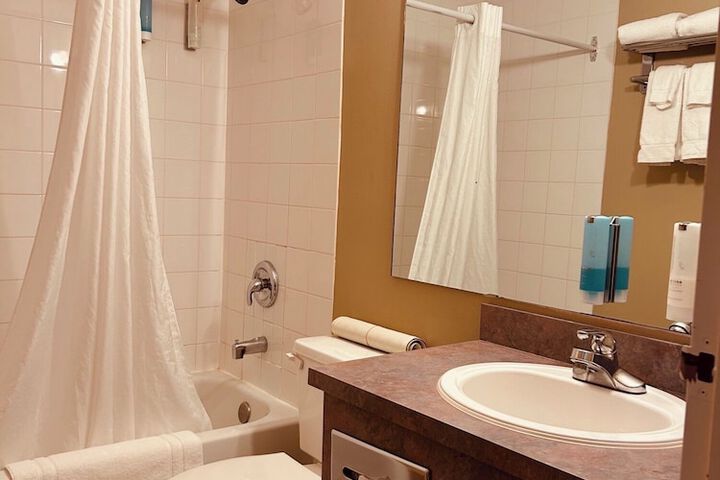 Nomad Hotel and Suites