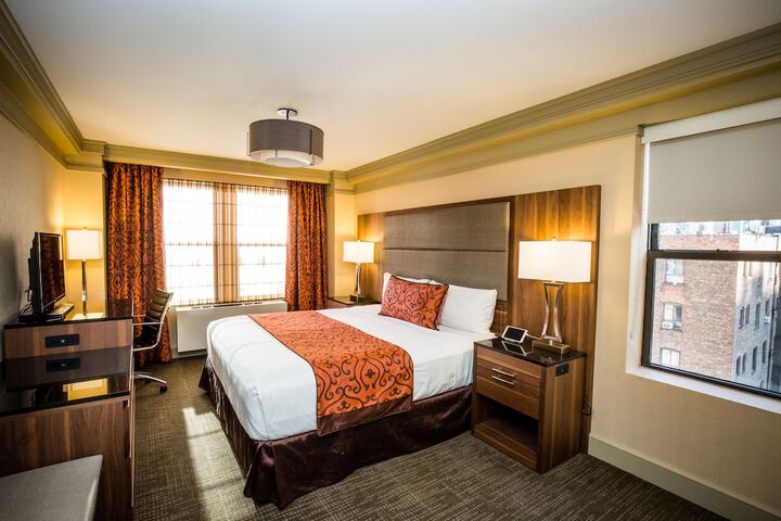 Room 15 of 32