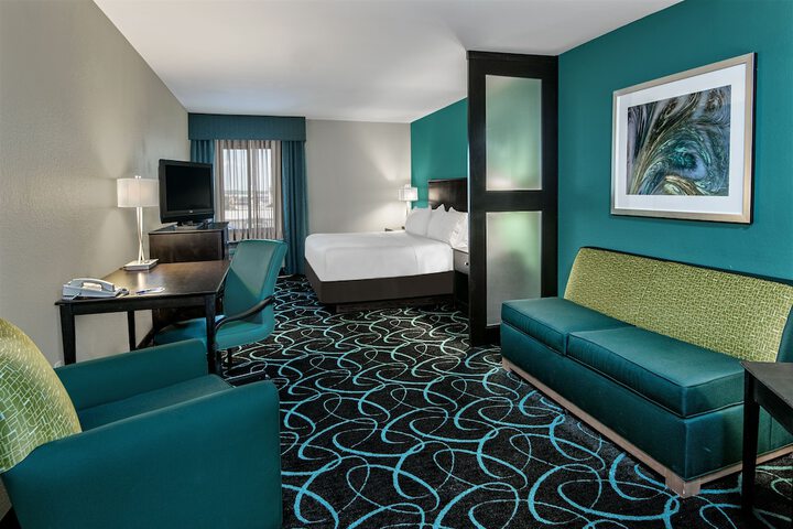 Room 22 of 36