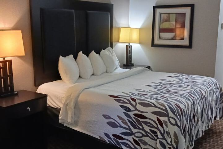 Room 12 of 29