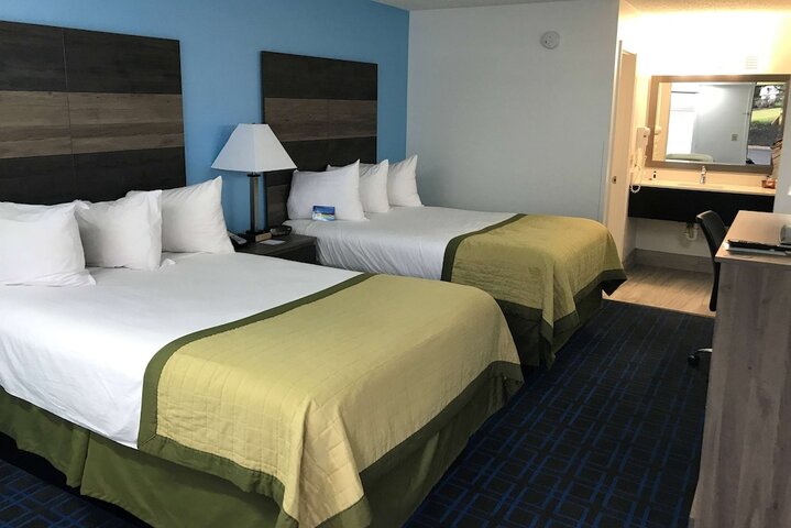 Room 13 of 17