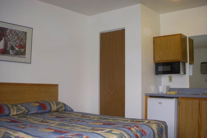 Room 13 of 22