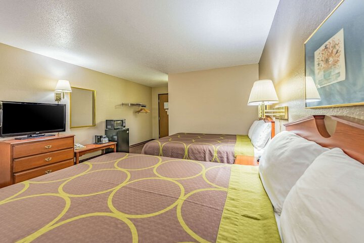 Room 12 of 29