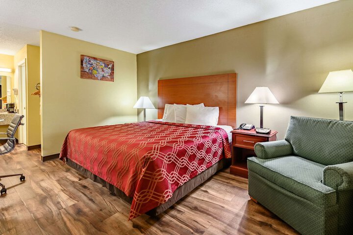 Room 12 of 36