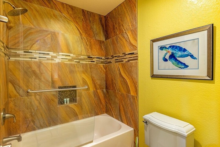 Room 32 of 59