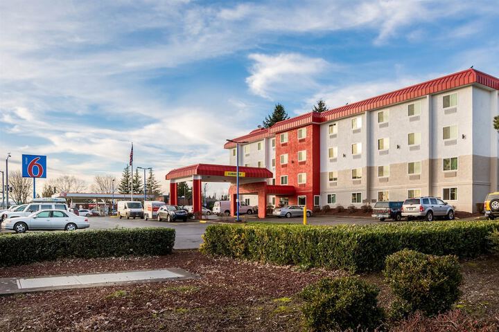 Hotel 2 of 68