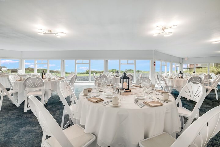 Hallmark Resort - Newport