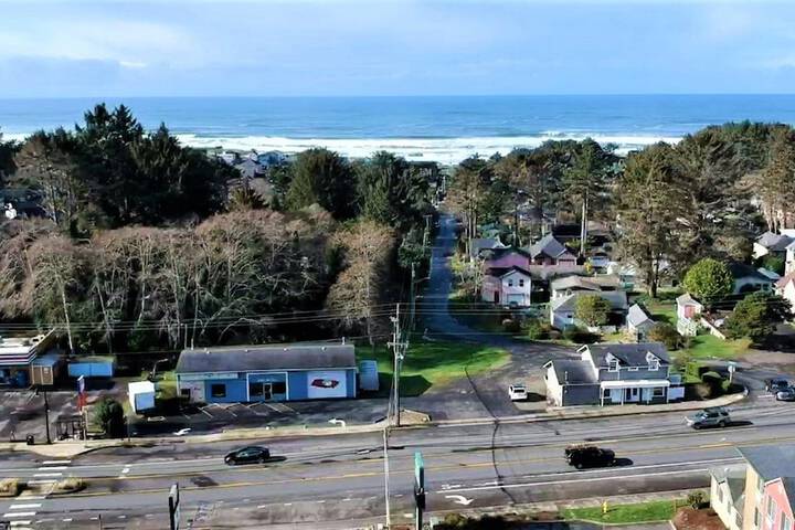 The Ashley Inn & Suites