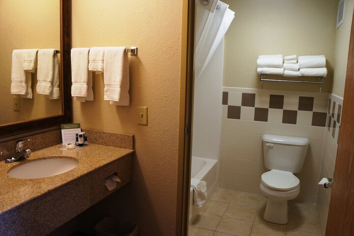 Room 26 of 54