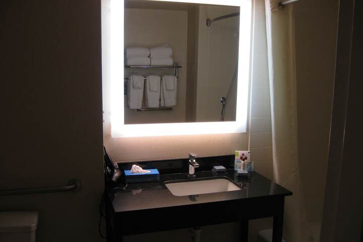 Room 27 of 50