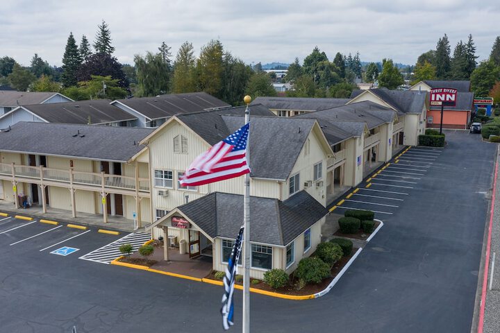 Three Rivers Inn