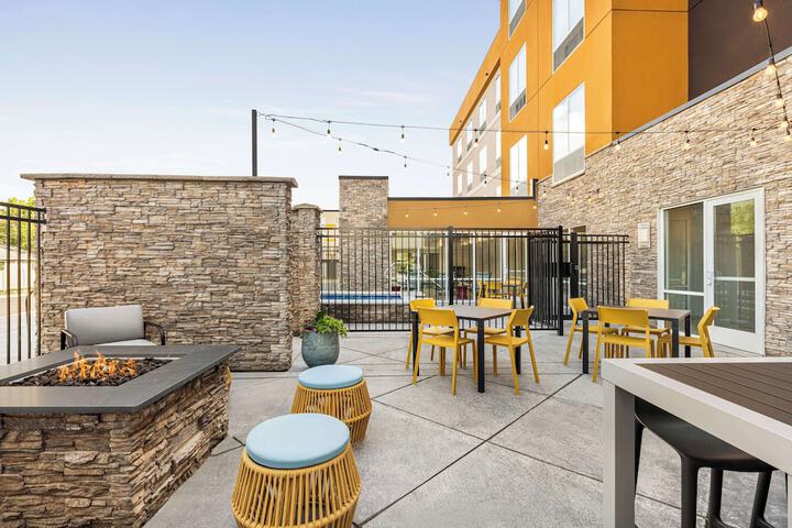 Terrace/Patio 34 of 35