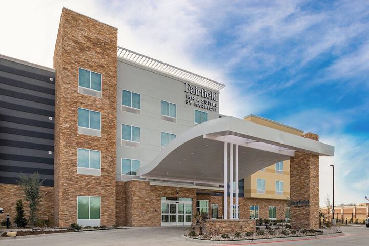 Hotel 2 of 34