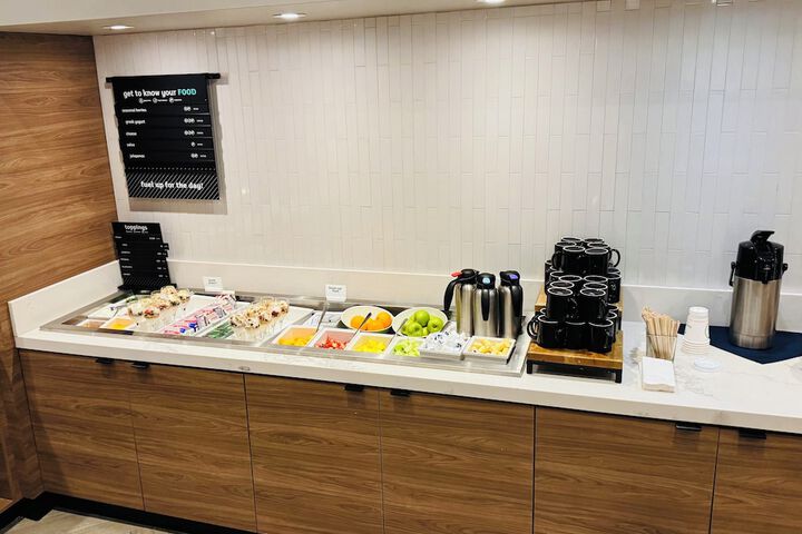 Candlewood Suites Burlington Conference Centre by IHG