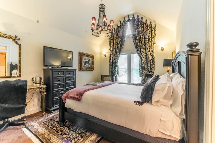 The Victoria B & B