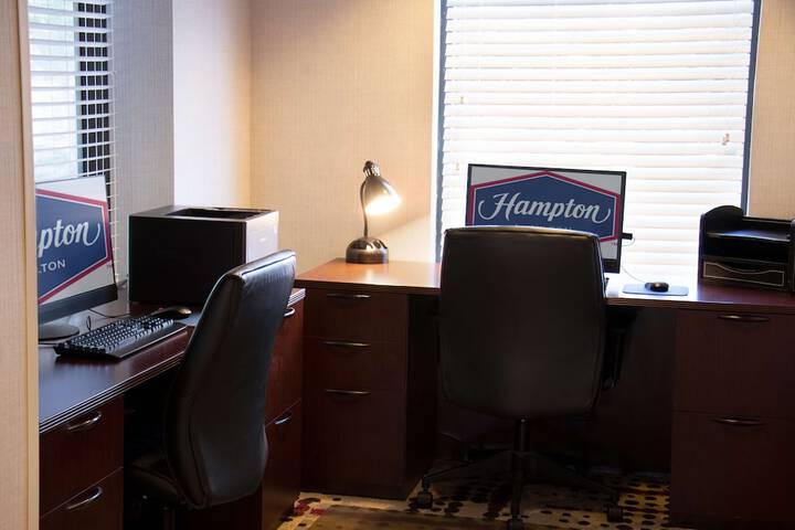 Business Center 40 of 40