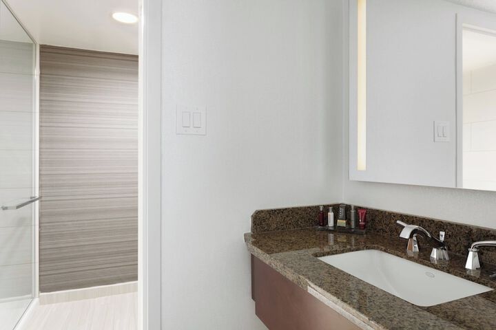 Newark Liberty International Airport Marriott