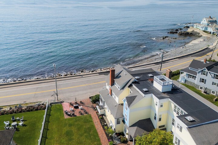 The Beach House Inn