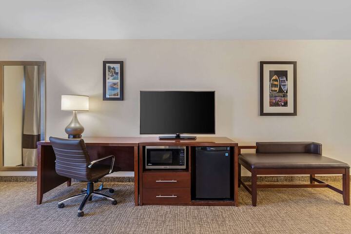 Room 16 of 36