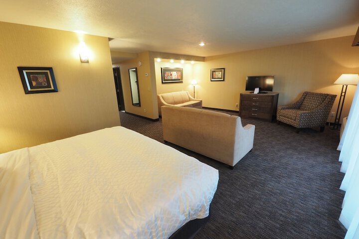 Evergreen Resort