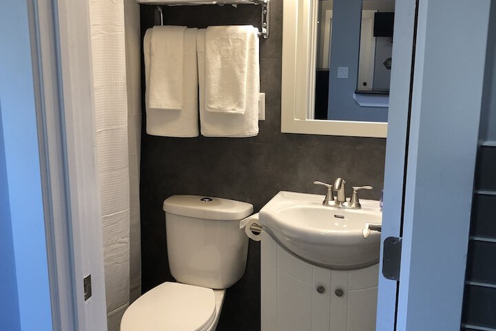 Room 38 of 118