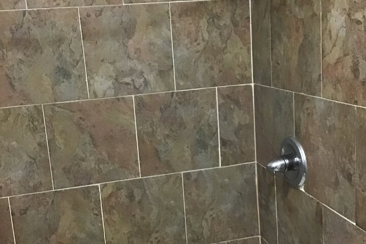 Room 6 of 38