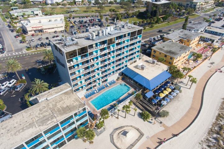 Hotel 3 of 120