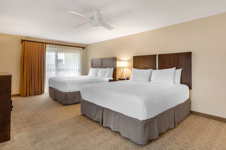 Room 35 of 63