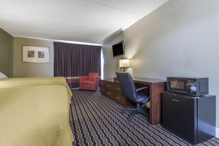 Room 9 of 20