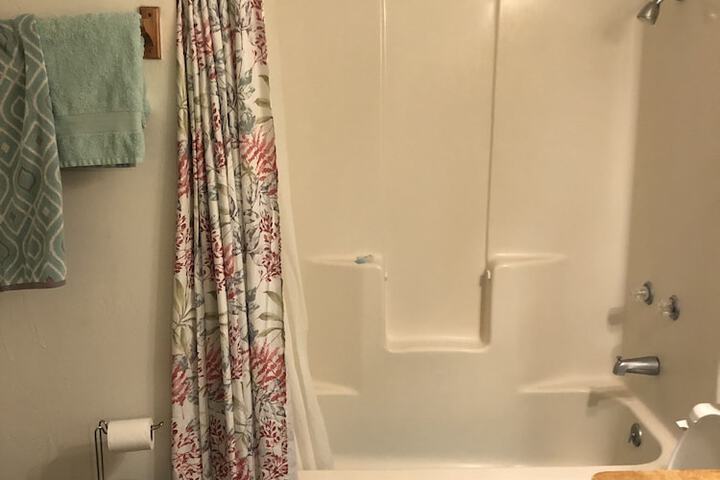 Room 11 of 64