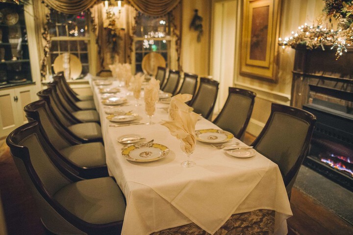 Dining 88 of 112