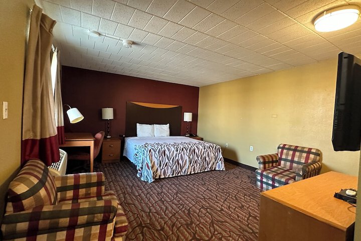 Room 11 of 13