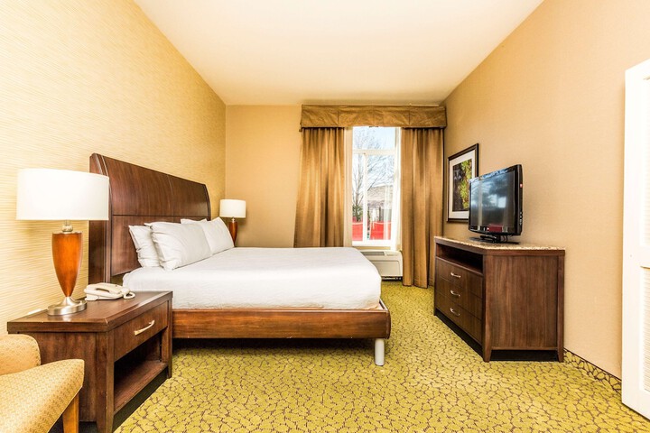 Room 34 of 85