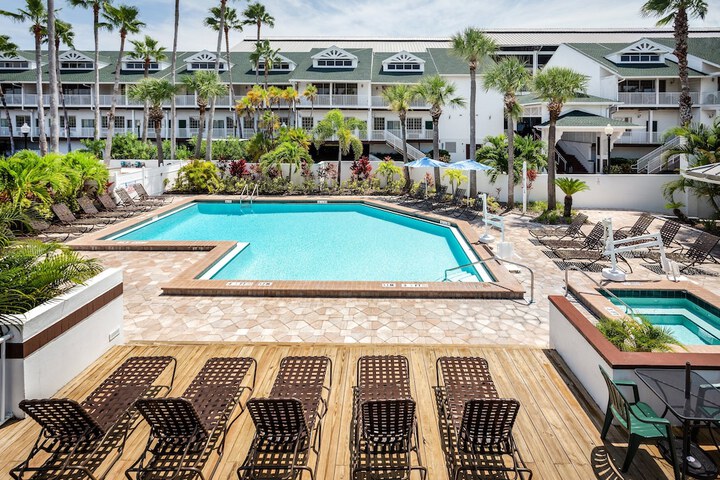 Holiday Inn & Suites Clearwater Beach S-Harbourside by IHG