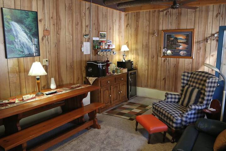 Alpine Inn