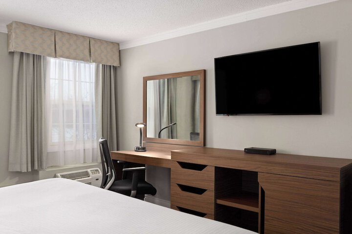 Room 47 of 53